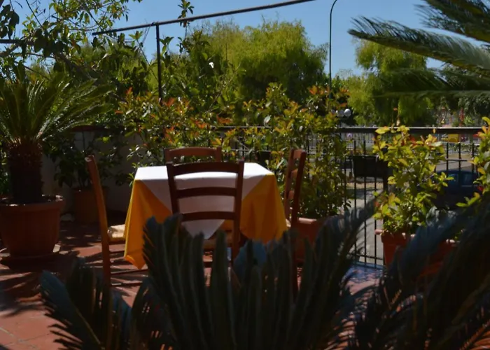 B&B Scalea Rooms Отель