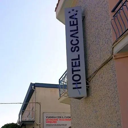 B&B Scalea Rooms فندق